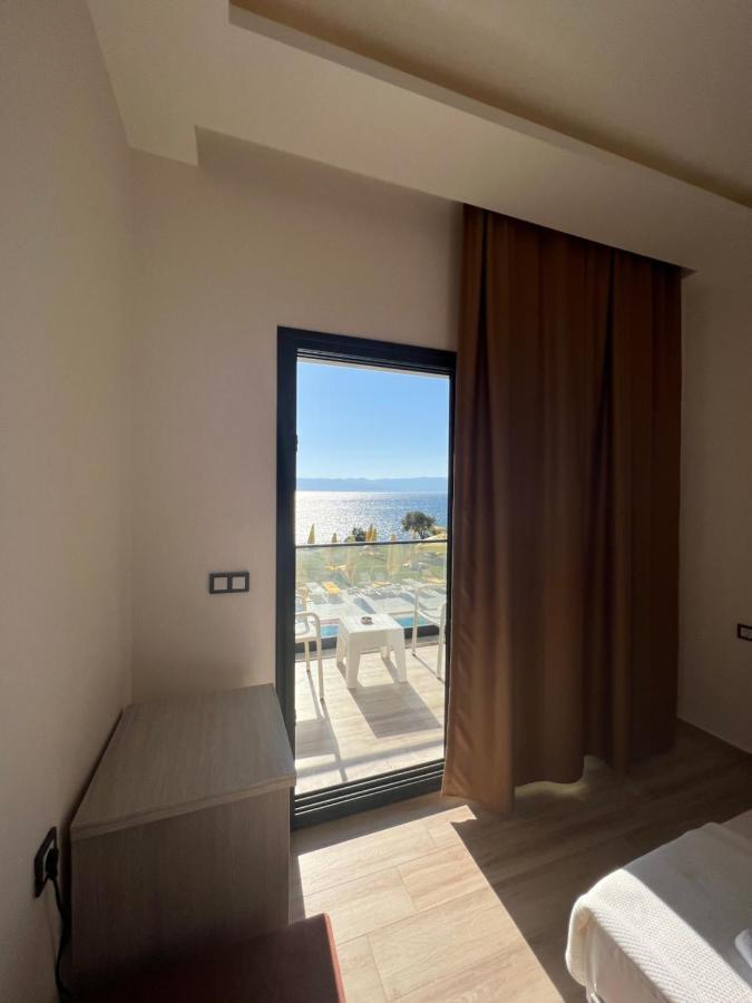 Life Point Hotel Cesme Exterior photo